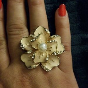 Flower ring Park Lane